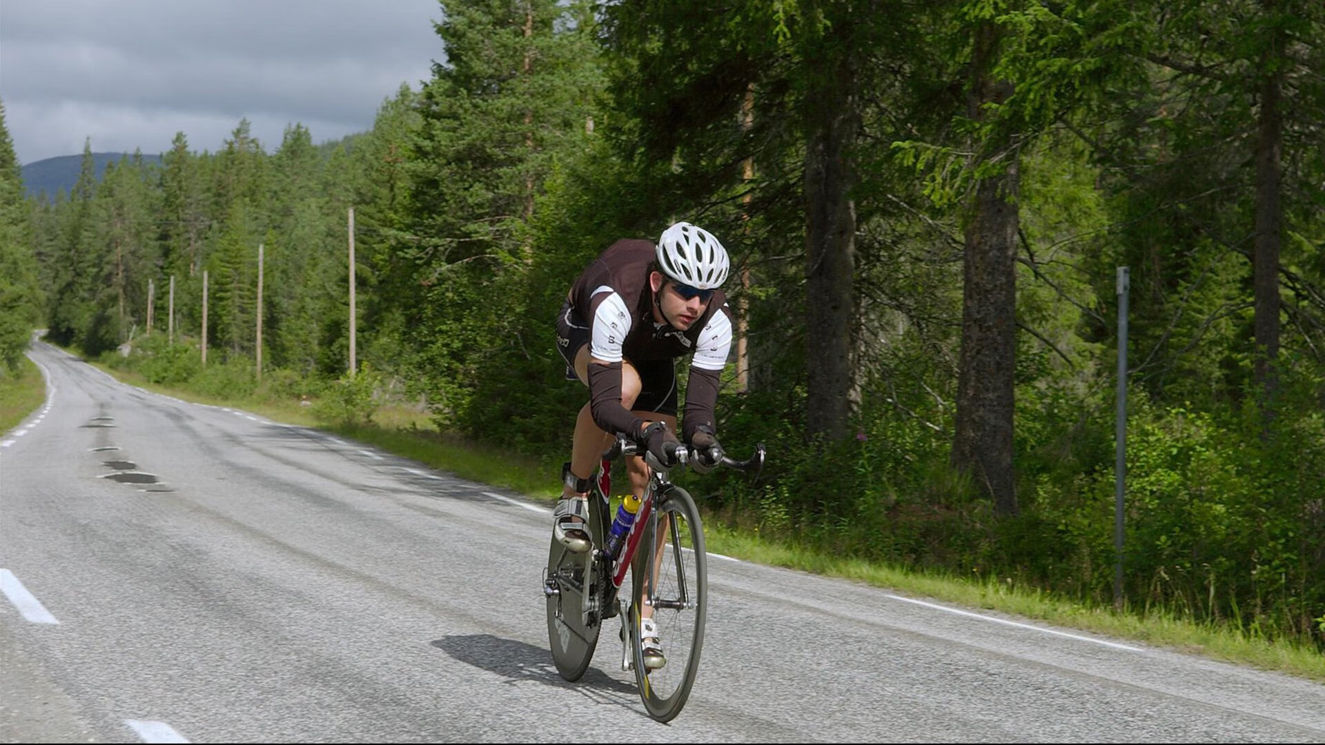 皇家马德里观众热烈欢呼！Uzi迎来十二赛季出色发挥再创辉煌时刻